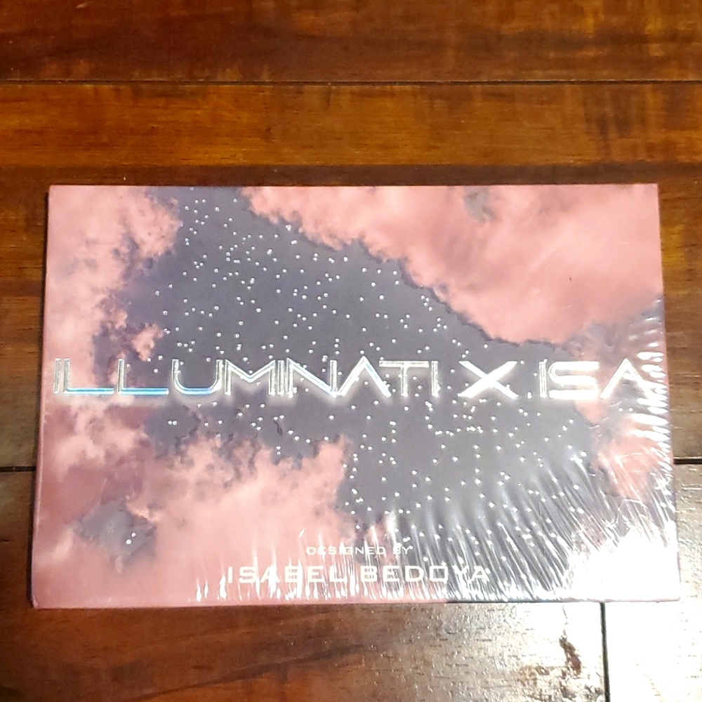 Illuminati X ISA Glam Palette Isabel Bedoya